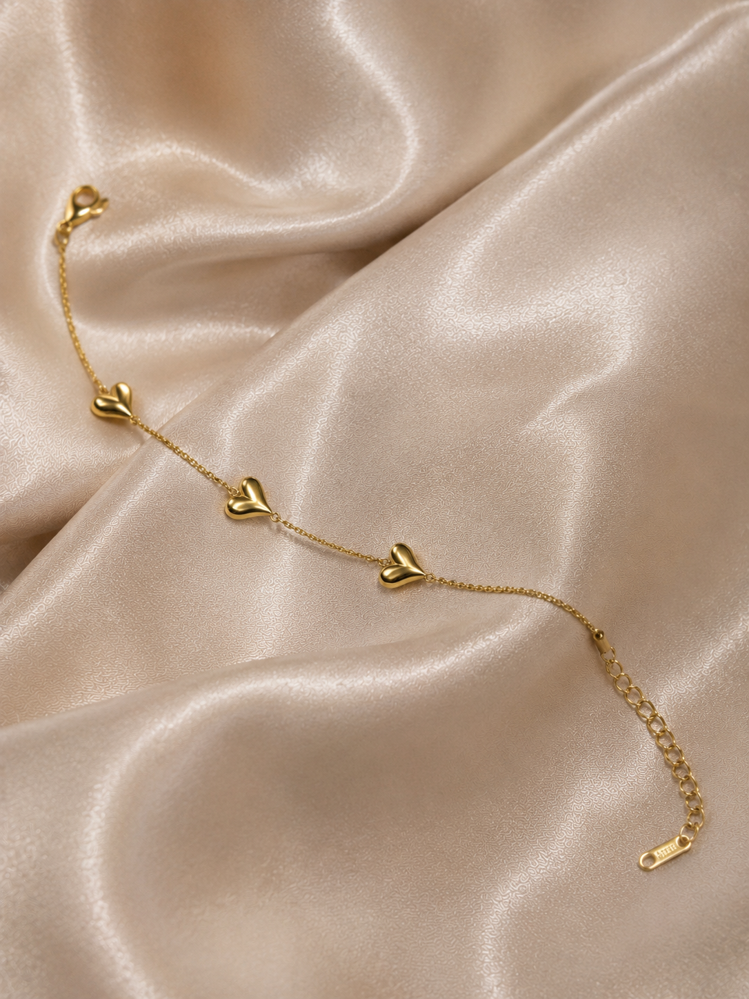 Minimalist Puffed Heart Link Bracelet